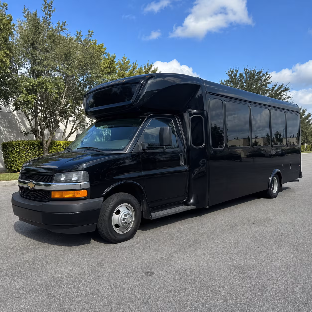 Elizabeth Homecoming & Prom Party Bus Rentals