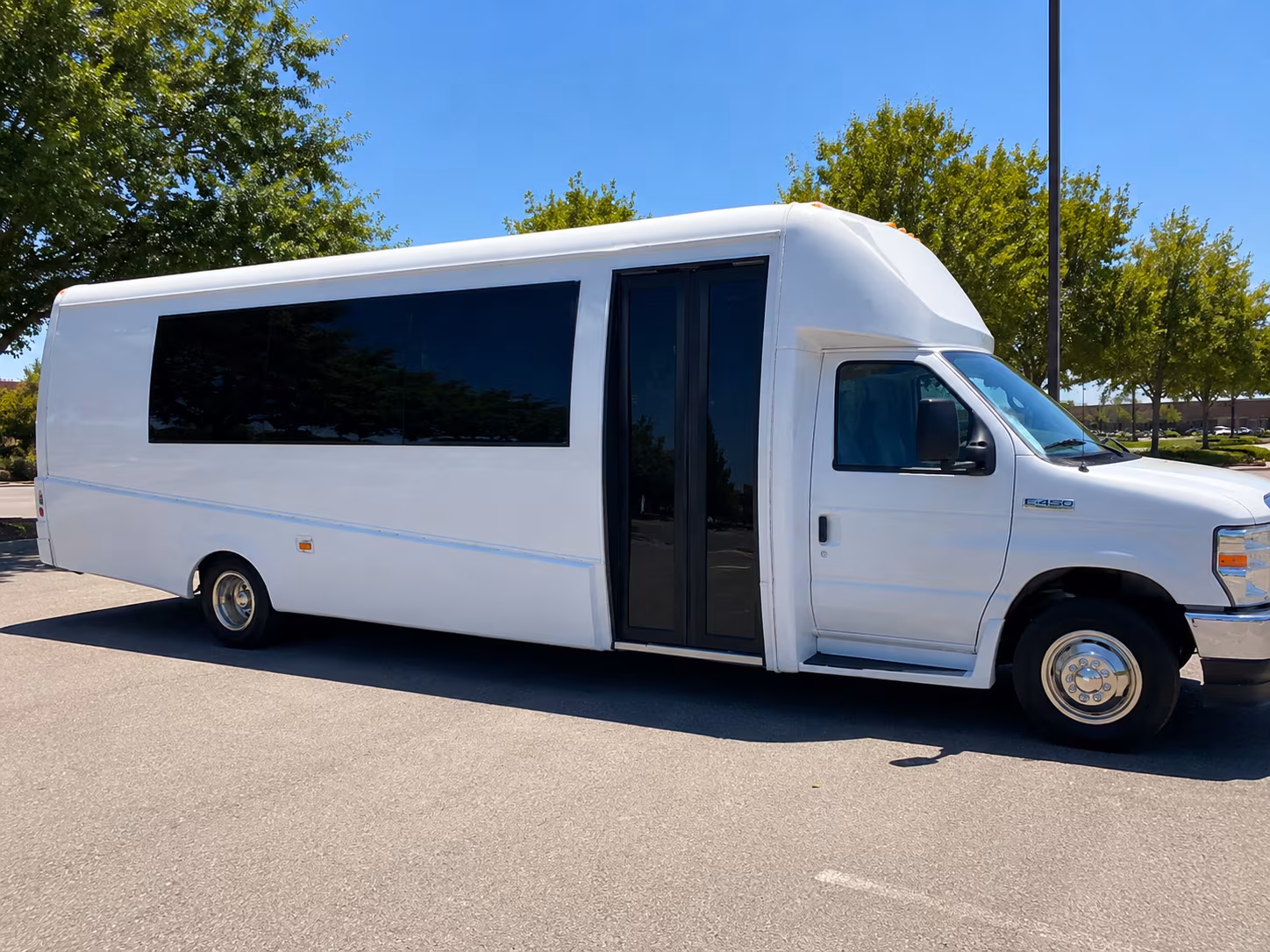 Newark Birthday, Sweet 16, & Quinceañera Party Bus Rentals